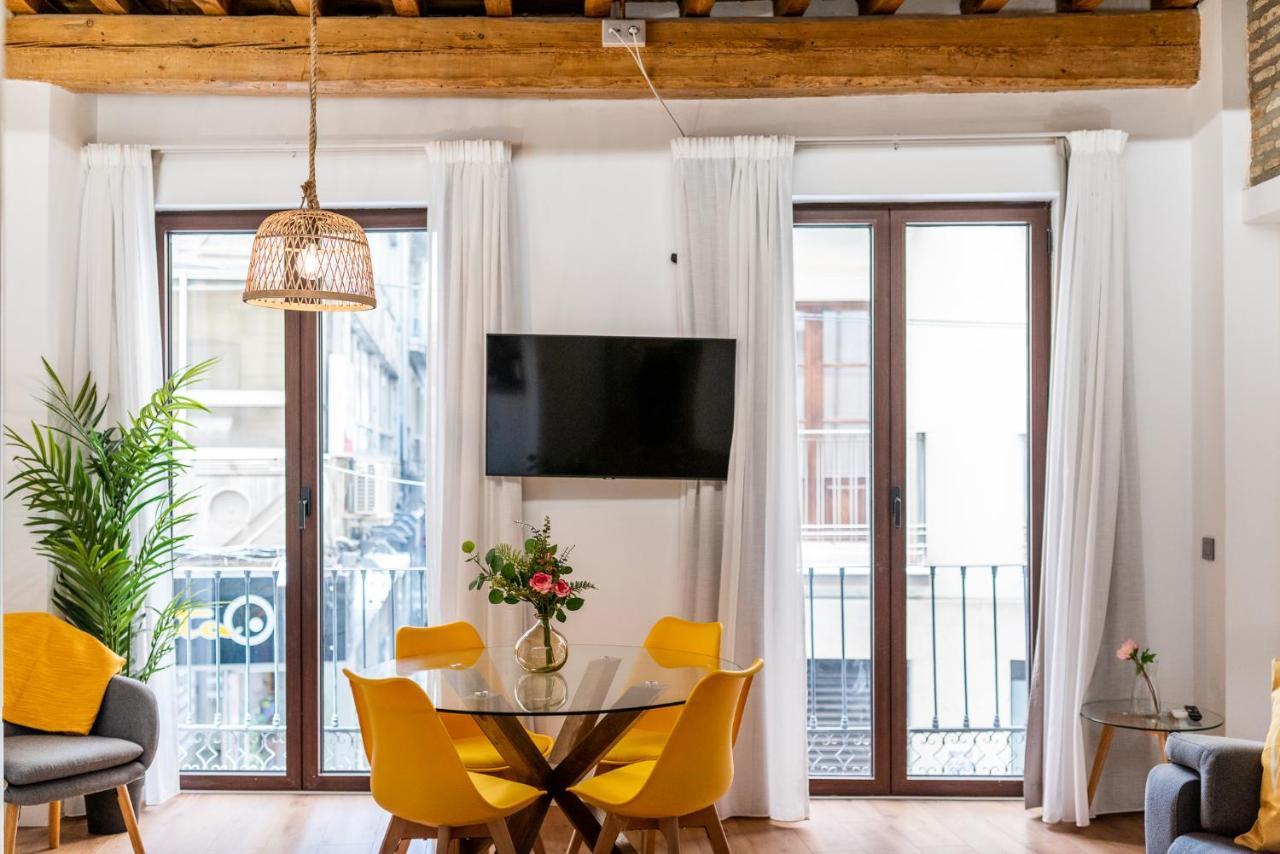 Wekey Homes Granada, Mesones Central Suites Dış mekan fotoğraf