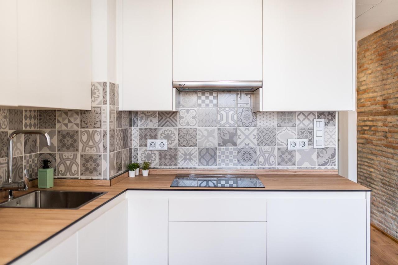 Wekey Homes Granada, Mesones Central Suites Dış mekan fotoğraf