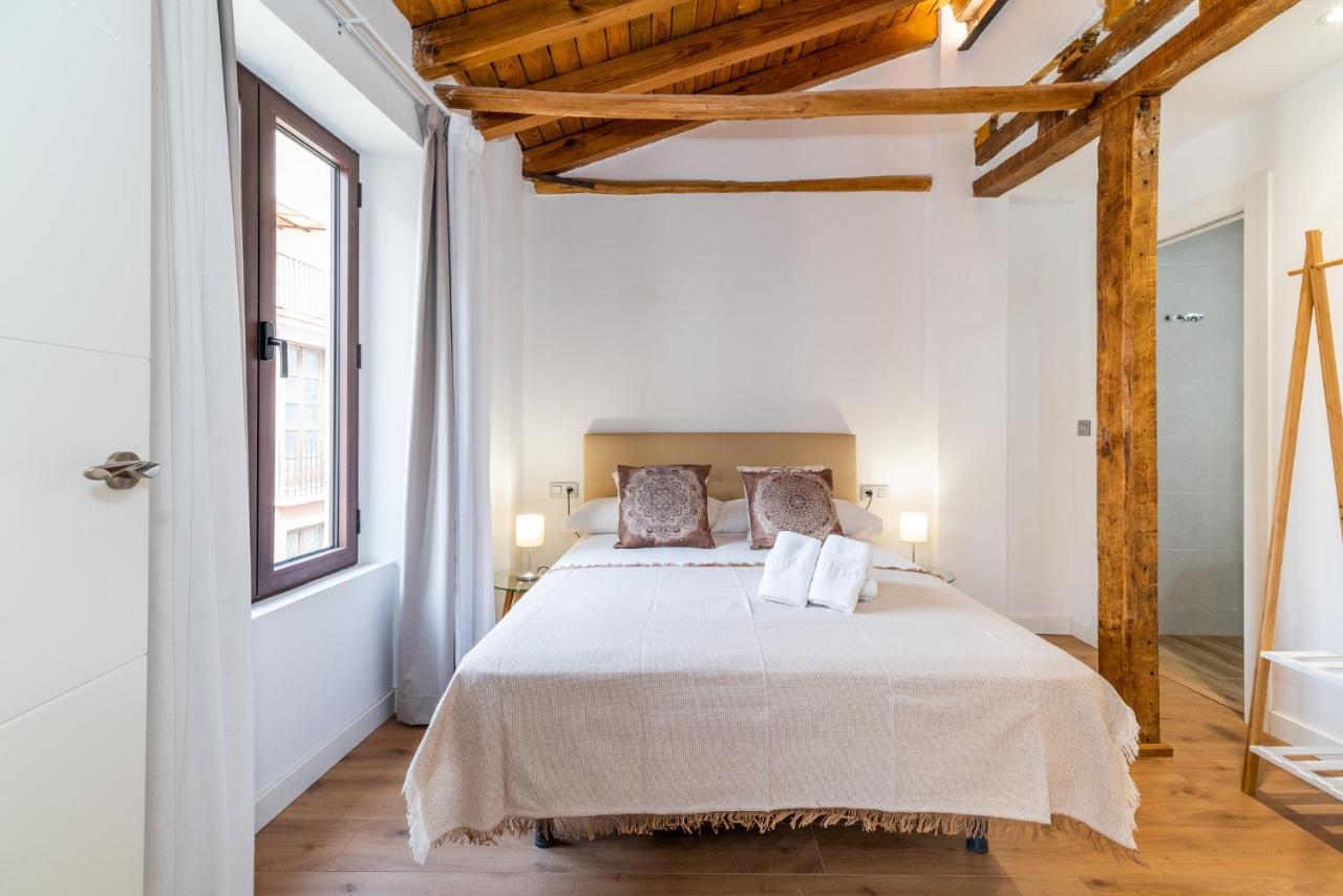 Wekey Homes Granada, Mesones Central Suites Dış mekan fotoğraf