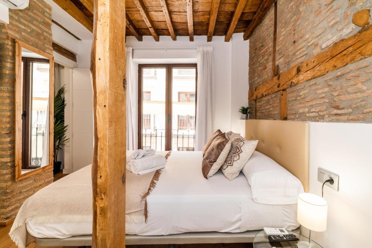 Wekey Homes Granada, Mesones Central Suites Dış mekan fotoğraf