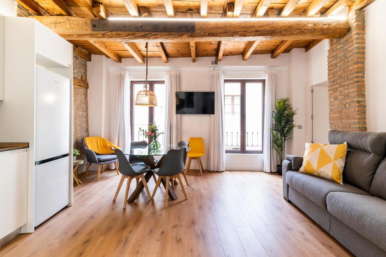 Wekey Homes Granada, Mesones Central Suites Dış mekan fotoğraf