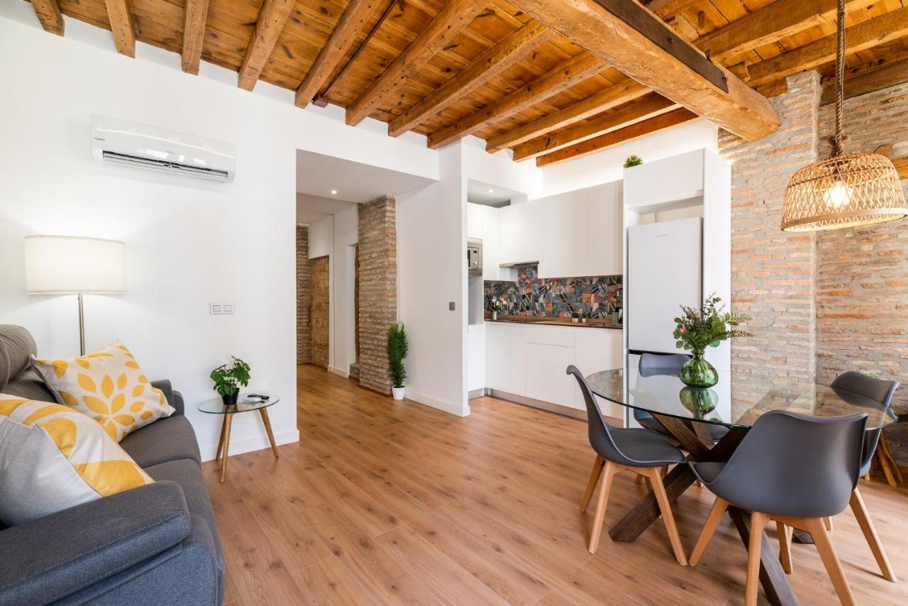 Wekey Homes Granada, Mesones Central Suites Dış mekan fotoğraf