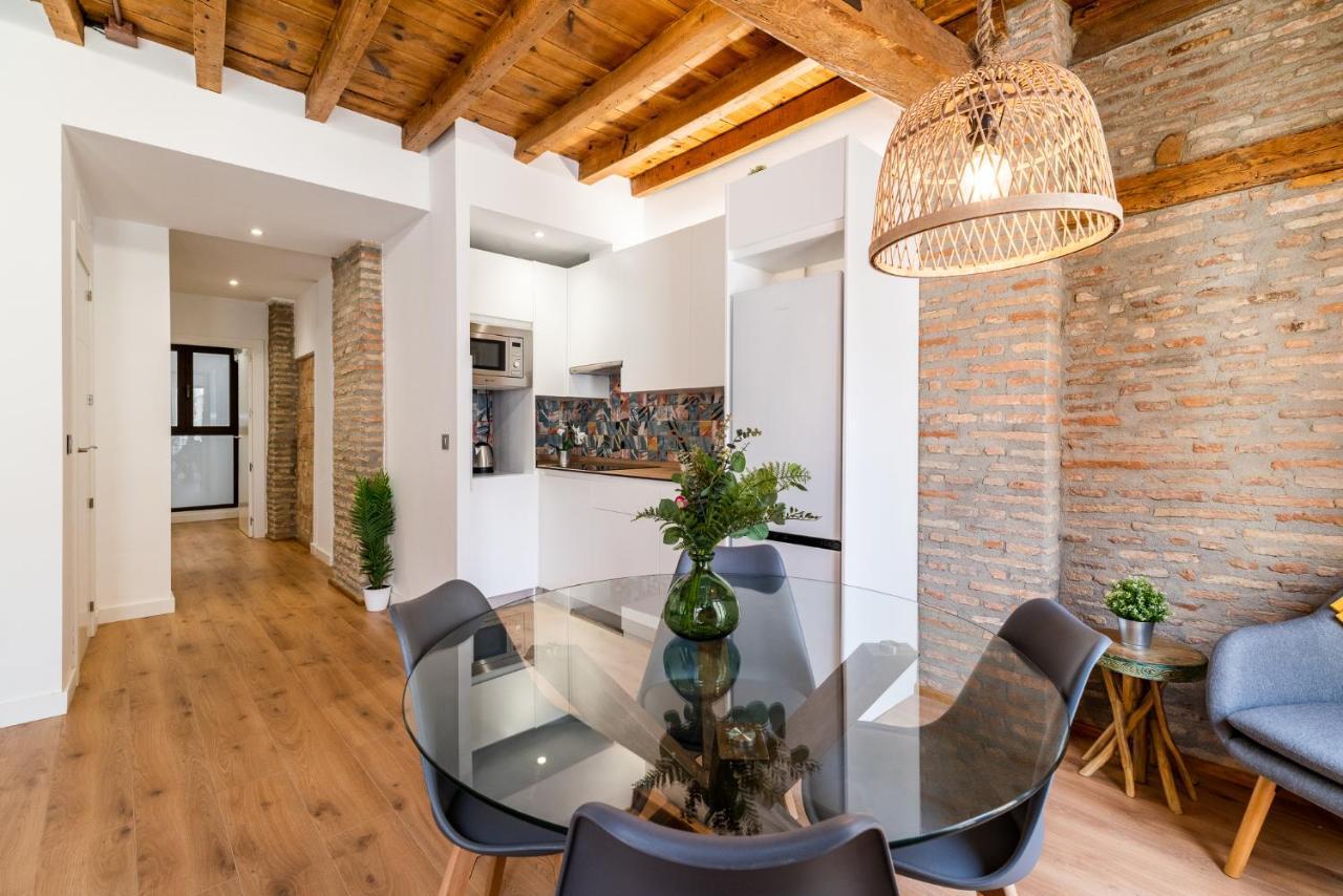 Wekey Homes Granada, Mesones Central Suites Dış mekan fotoğraf